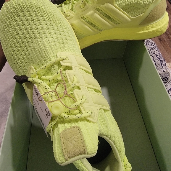 NWT IVP (Ivy Park) Adidas Ultra Boost OG (Neon) M8.5/W9.5 - Picture 1 of 3